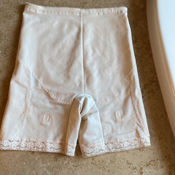 Control Shorts👍 - Picture 3 of 3